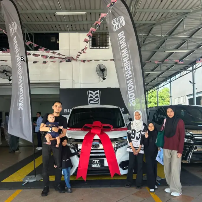 Penyerahan kereta pelanggan EFX Luxury Motors 3