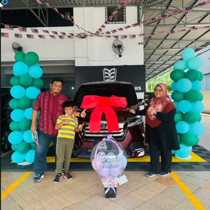 Penyerahan kereta pelanggan EFX Luxury Motors 6