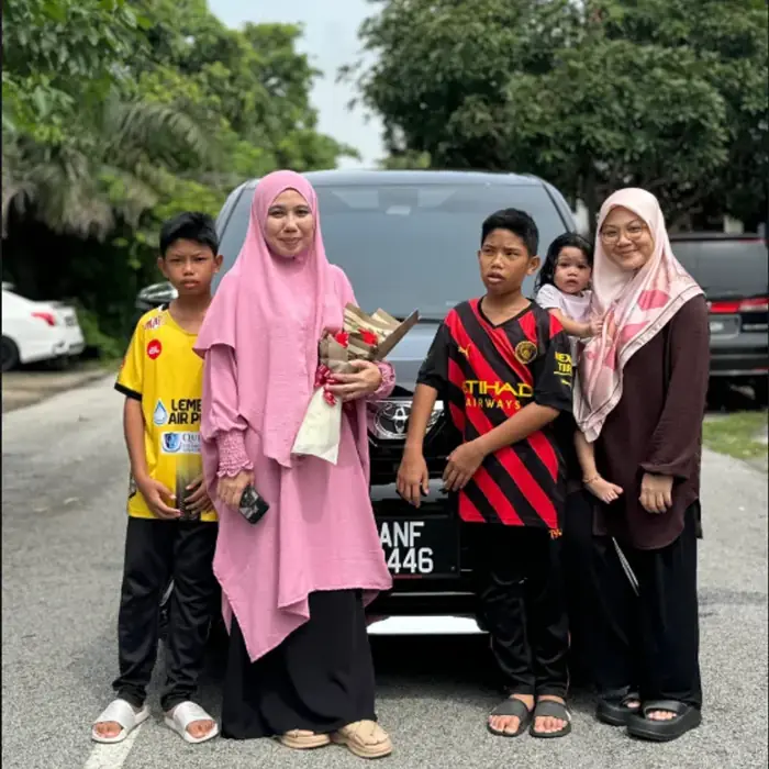 Penyerahan kereta pelanggan EFX Luxury Motors 8