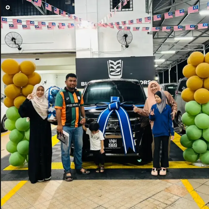 Penyerahan kereta pelanggan EFX Luxury Motors 9